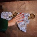 Канал Увешала себя цацками