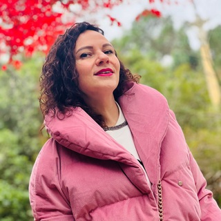 Канал   Ника ест кефир